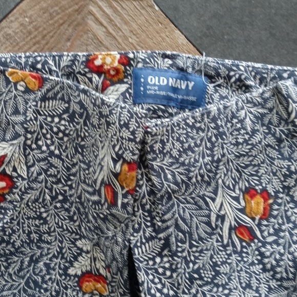 Old navy pixie dark fall floral pants - Picture 2 of 3